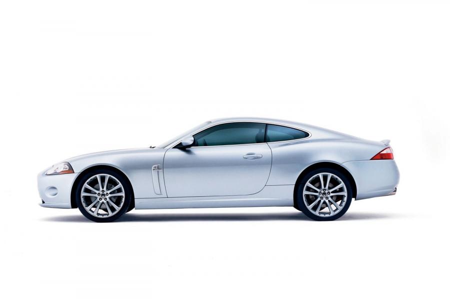  Jaguar XK 2005 года  (фото 10 из 28)